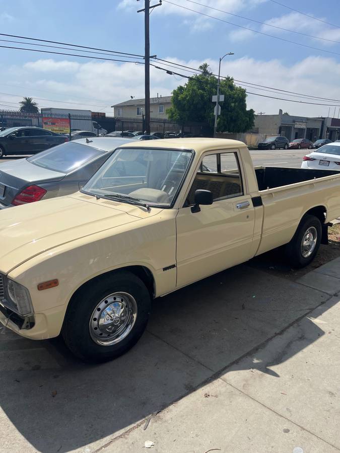 Toyota-pickup-truck-1979-6