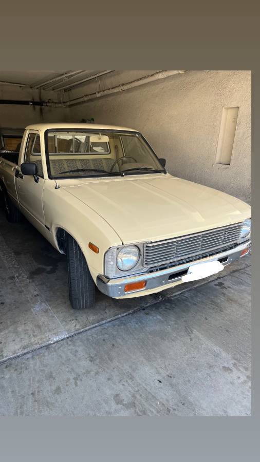 Toyota-pickup-truck-1979-8