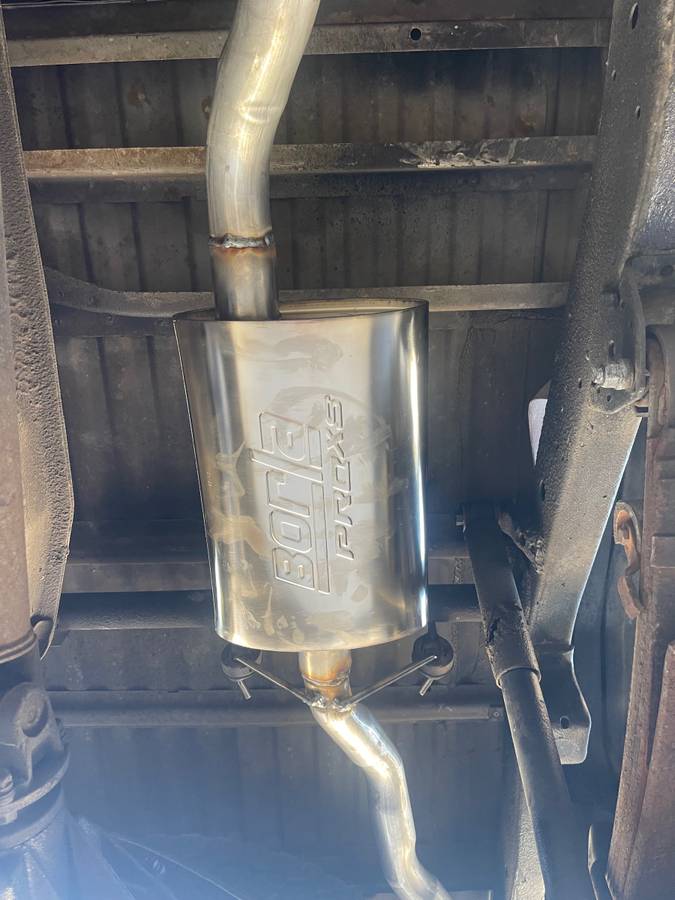 Toyota-pickup-truck-1988-custom-15