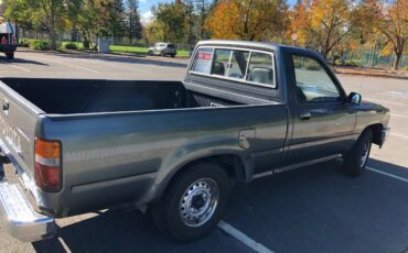 Toyota-pickup-truck-1991-grey-8