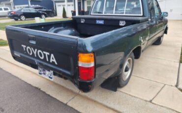 Toyota-pickup-truck-1994-1