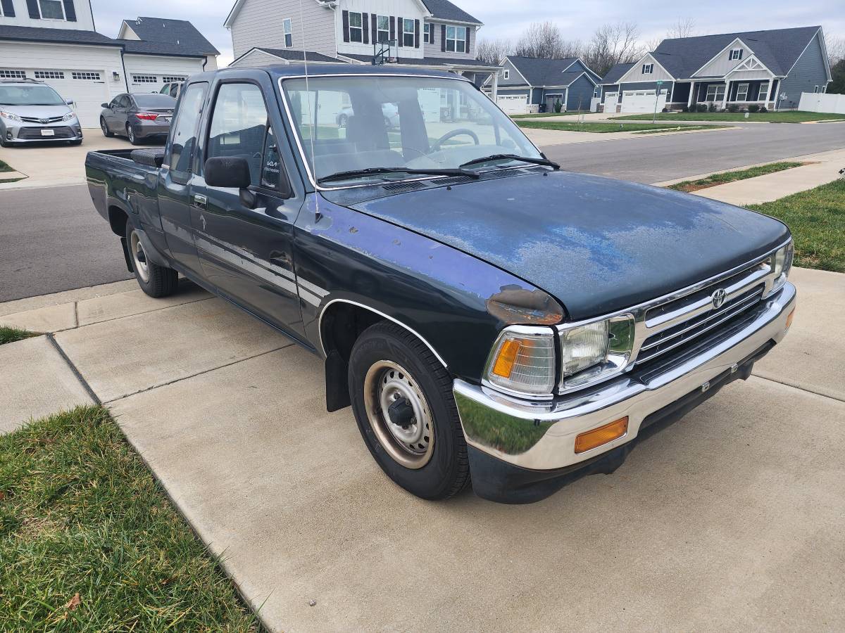 Toyota-pickup-truck-1994-3
