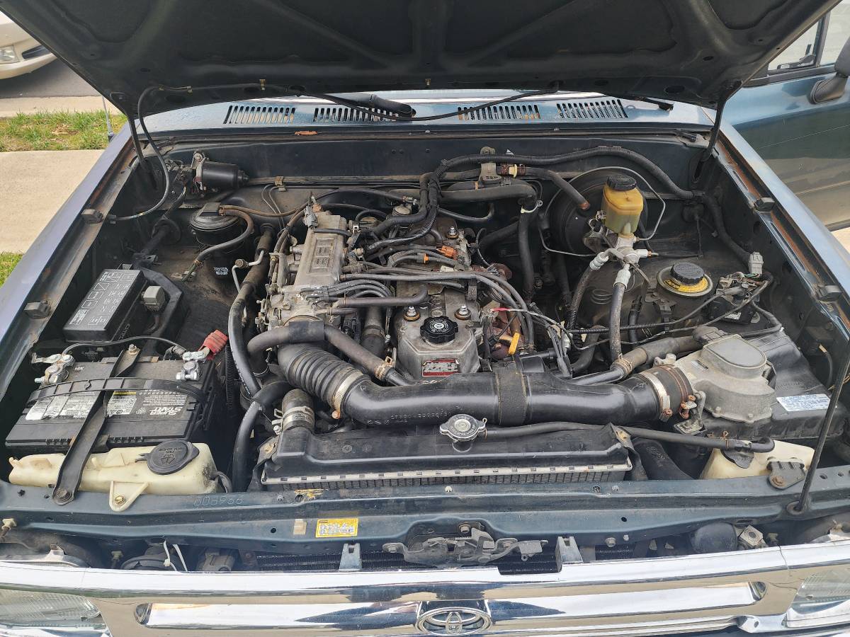 Toyota-pickup-truck-1994-6