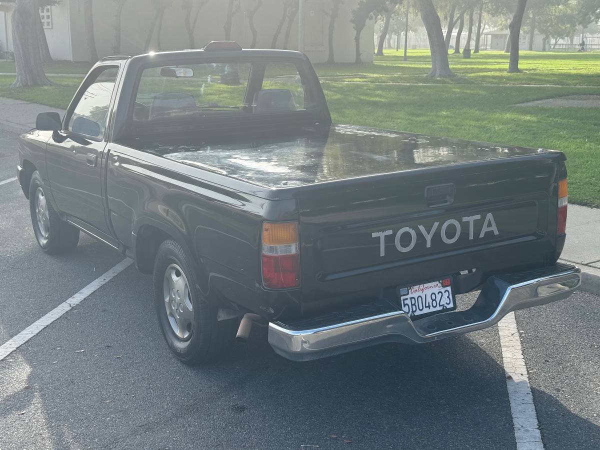 Toyota-pickup-truck-1995-1
