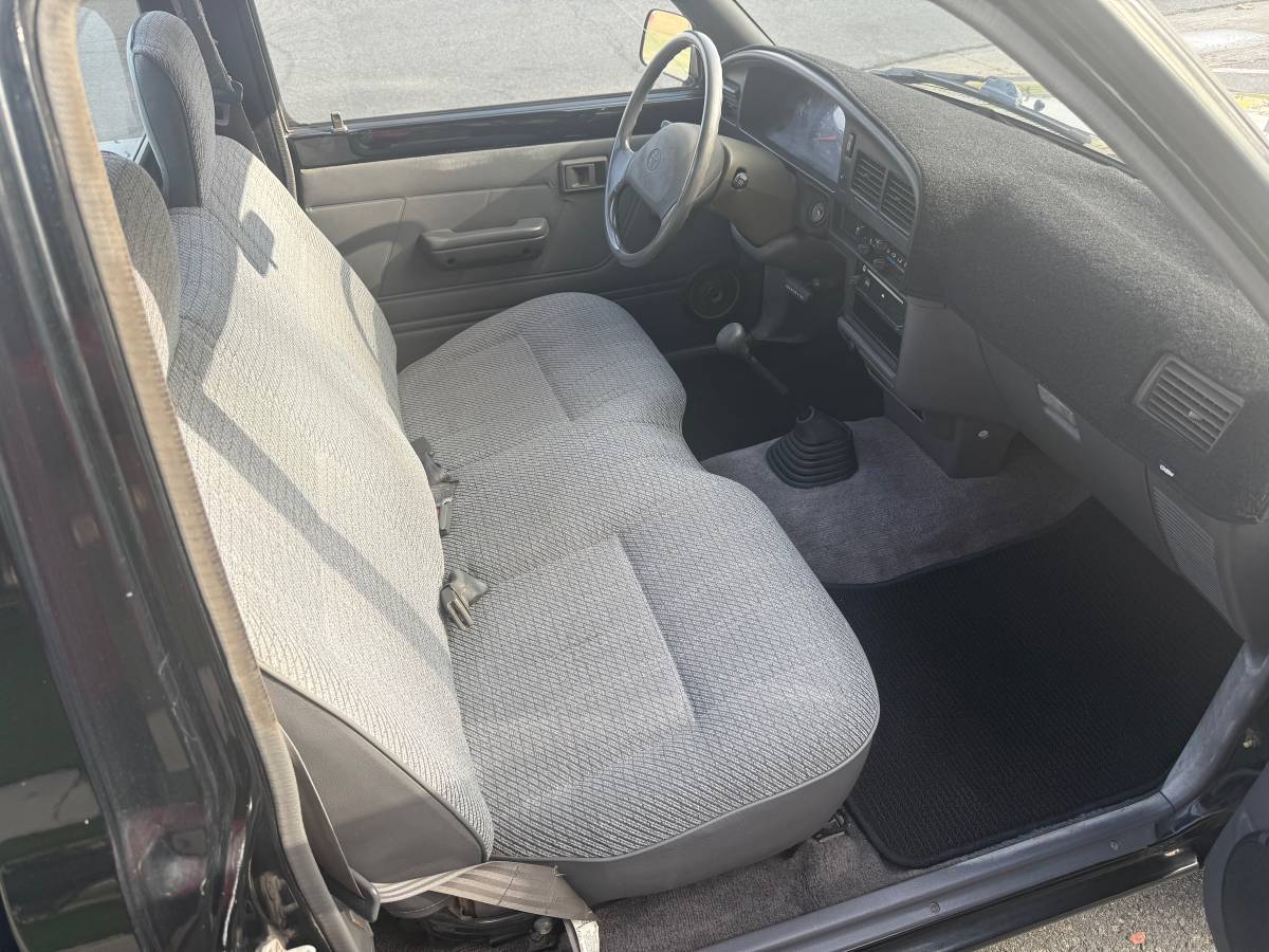 Toyota-pickup-truck-1995-11