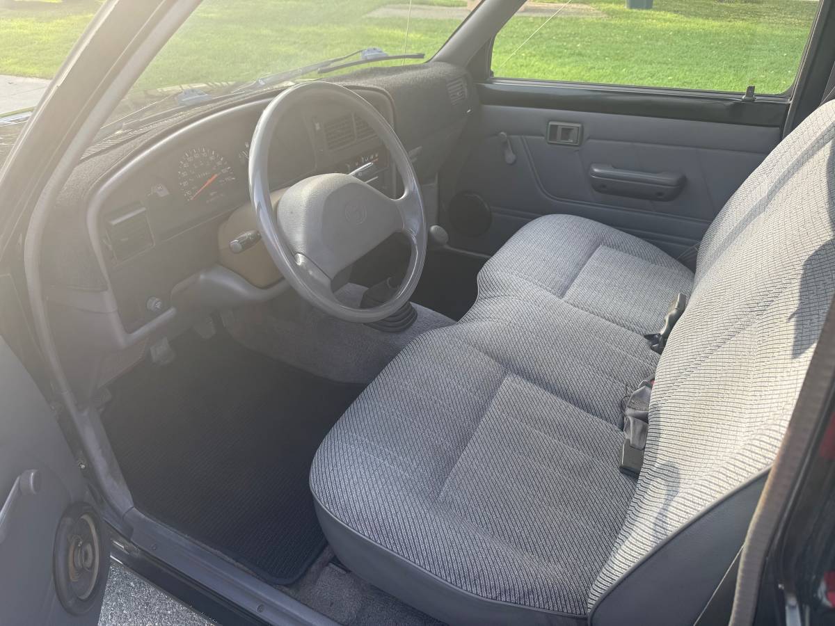 Toyota-pickup-truck-1995-17