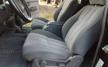 Toyota-pickup-truck-4x4-1989-black-15