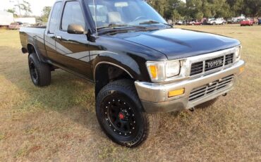 Toyota-pickup-truck-4x4-1989-black-6