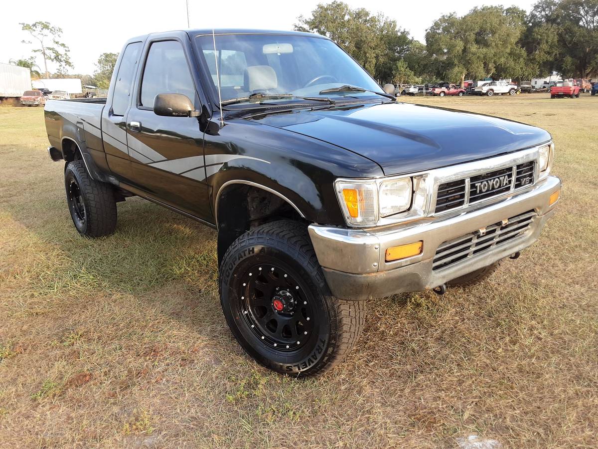 Toyota-pickup-truck-4x4-1989-black-6