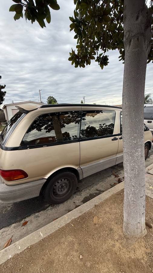 Toyota-previa-1991-brown-15
