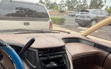 Toyota-previa-1991-brown-23