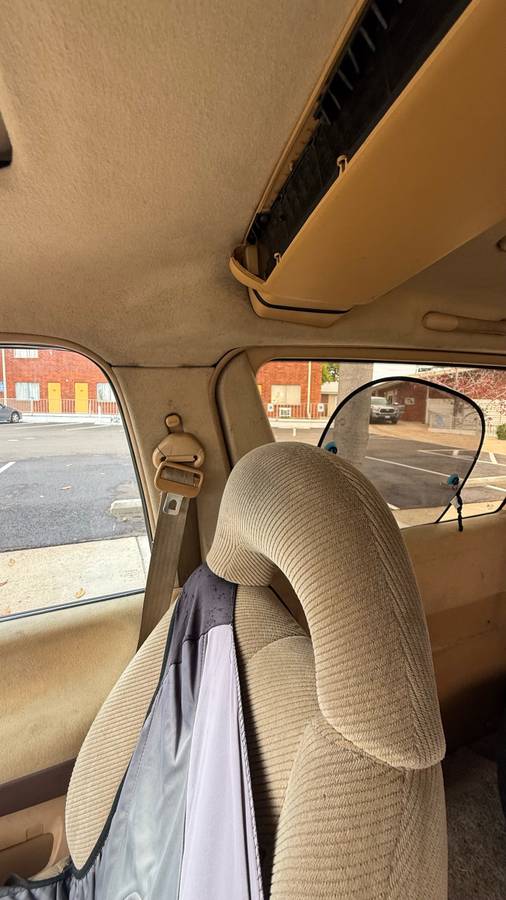 Toyota-previa-1991-brown-5