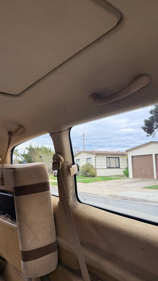 Toyota-previa-1991-brown-7