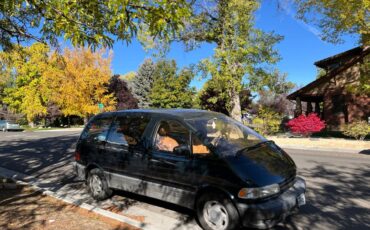 Toyota-previa-1995-2