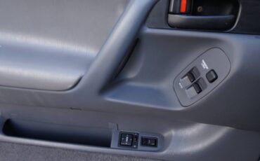 Toyota-previa-1995-white-12