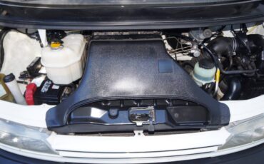 Toyota-previa-1995-white-17