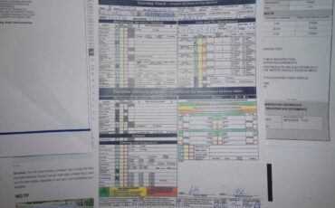 Toyota-previa-1995-white-22