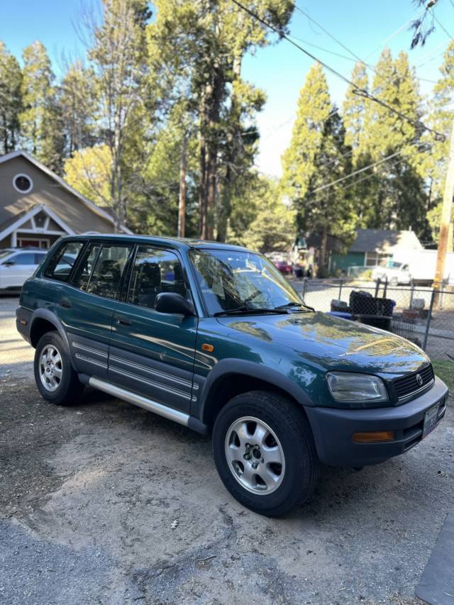 Toyota-rav4-1996-2
