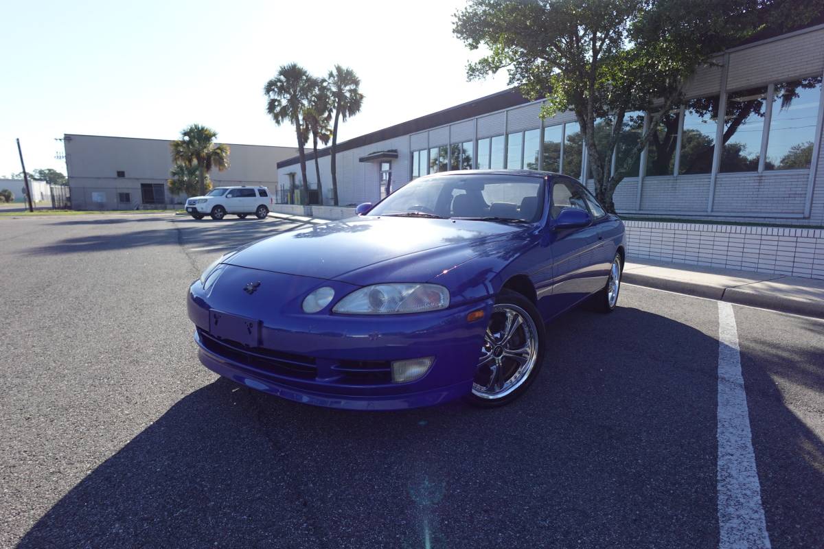 Toyota-soarer-1992-blue