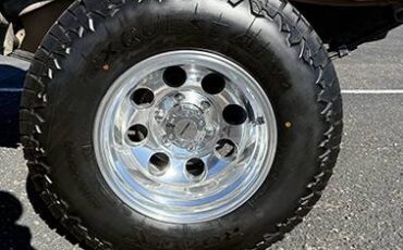 Toyota-sr5-xtra-cab-4x4-1985-white-14