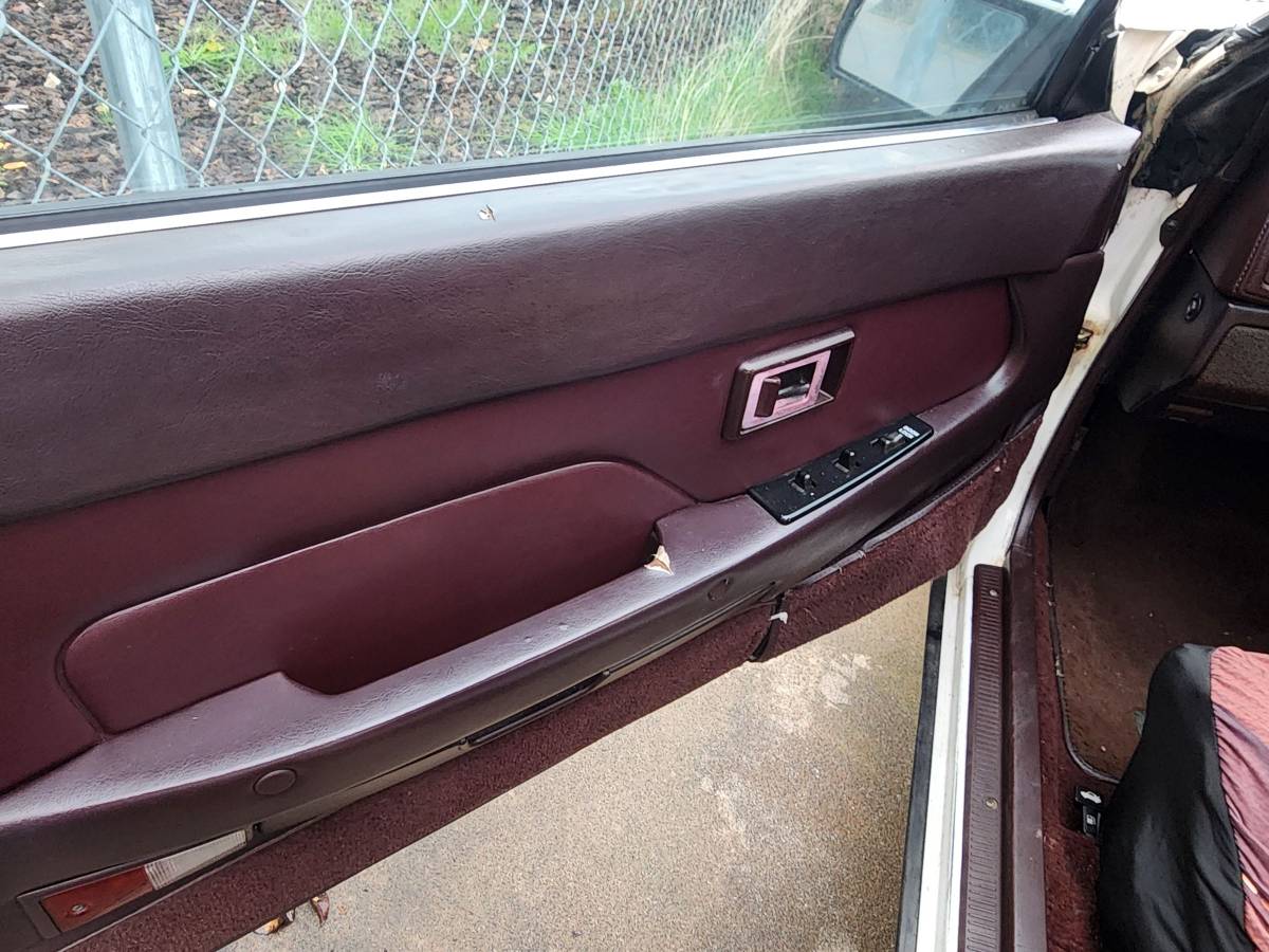 Toyota-supra-1985-white-1