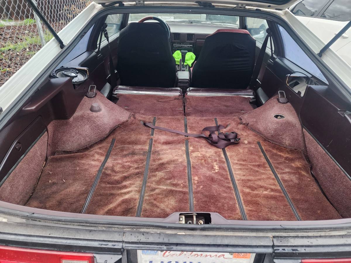 Toyota-supra-1985-white-13