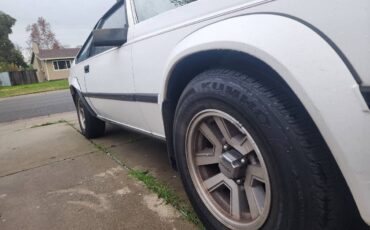 Toyota-supra-1985-white-2