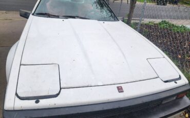 Toyota-supra-1985-white-23