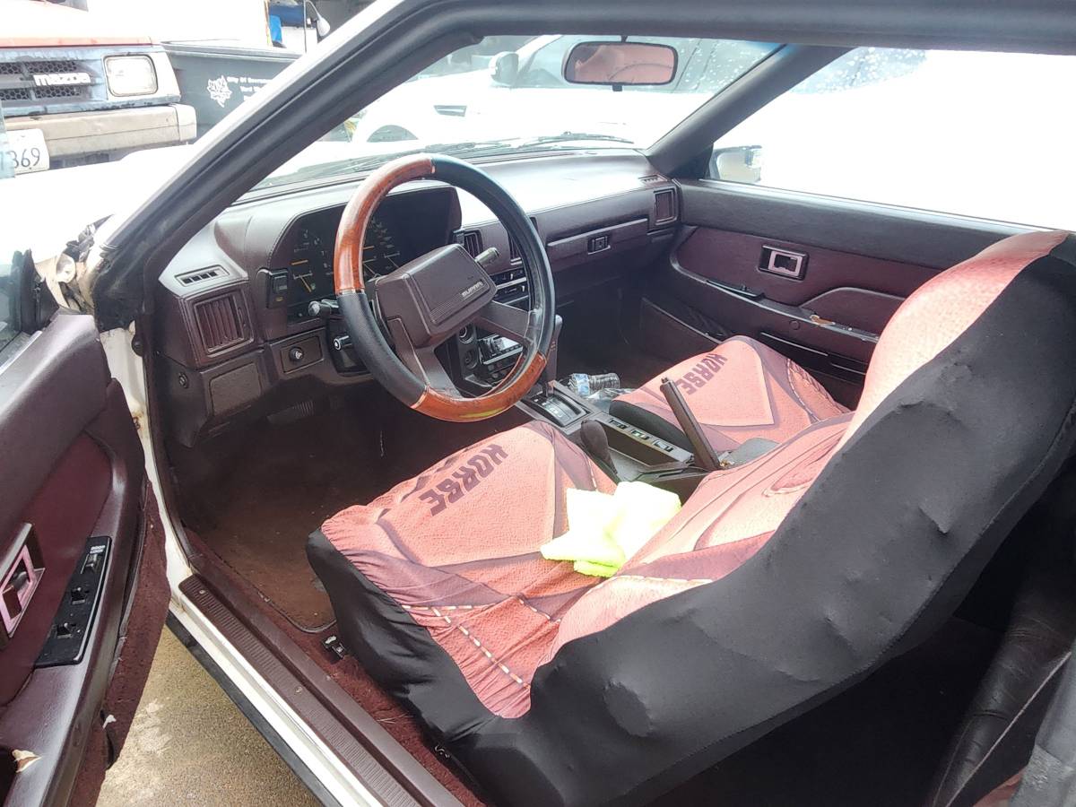 Toyota-supra-1985-white-9