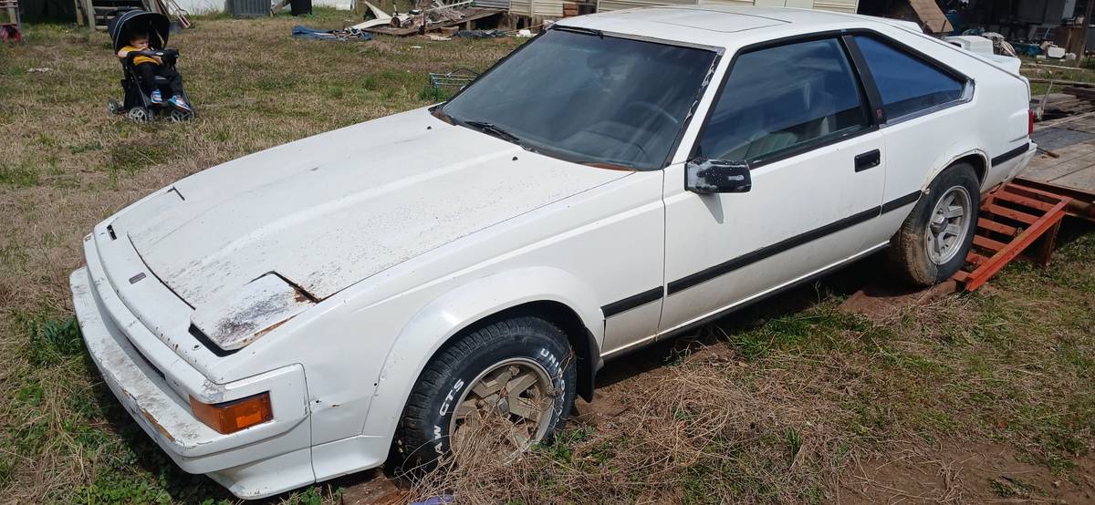 Toyota-supra-1985