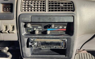 Toyota-t100-1993-white-12