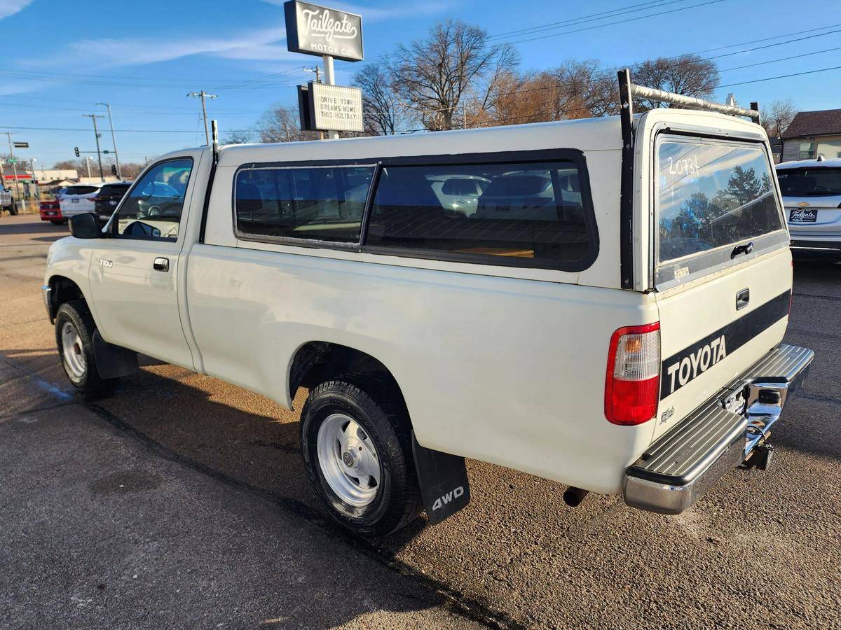 Toyota-t100-1993-white-4