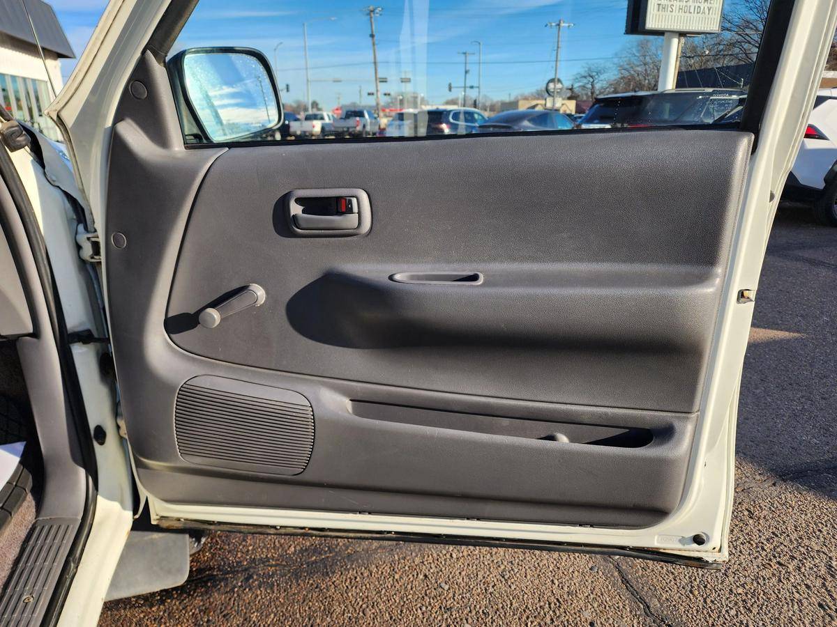 Toyota-t100-1993-white-7