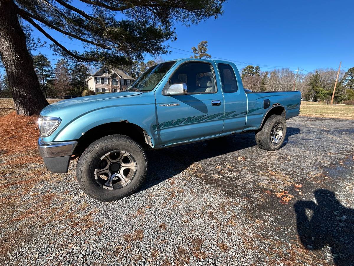 Toyota-tacoma-1995-blue