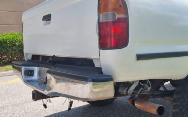 Toyota-tacoma-1995-white-10