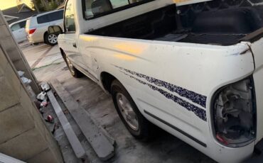 Toyota-tacoma-1995-white-4