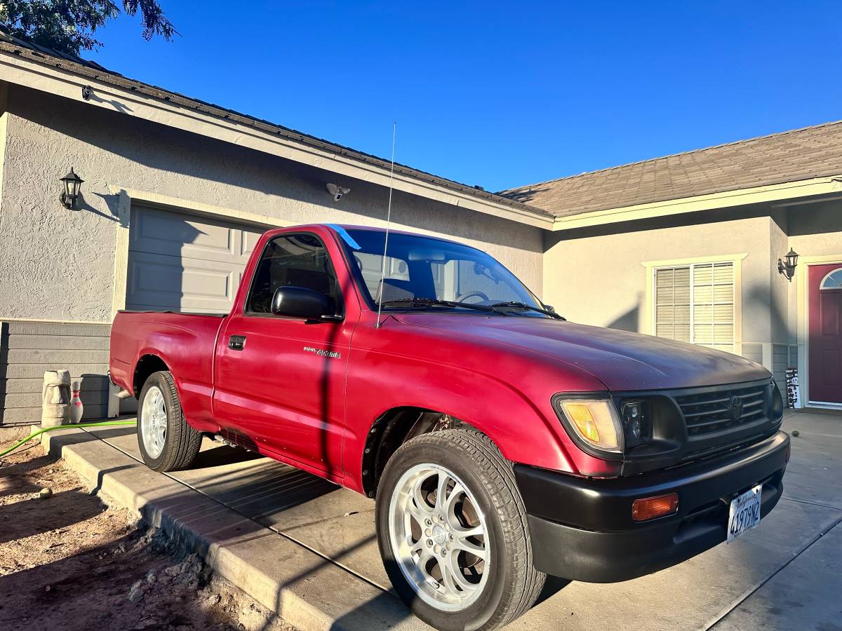 Toyota-tacoma-1996-1