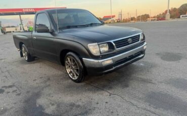 Toyota-tacoma-1996-black-1
