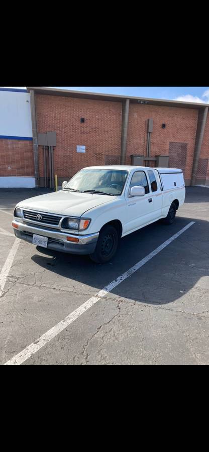 Toyota-tacoma-1996-white-3