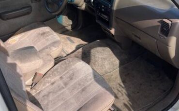 Toyota-tacoma-1996-white-4