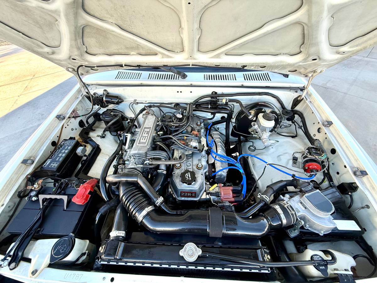 Toyota-tacoma-2wd-1992-white-10