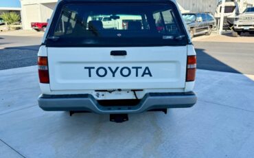Toyota-tacoma-2wd-1992-white-2