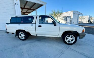 Toyota-tacoma-2wd-1992-white-5