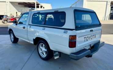 Toyota-tacoma-2wd-1992-white-7