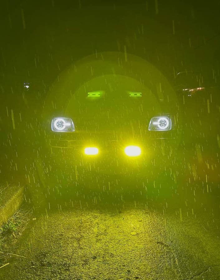 Toyota-tacoma-2wd-1995-black-1