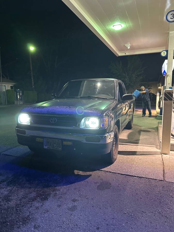 Toyota-tacoma-2wd-1995-black-11