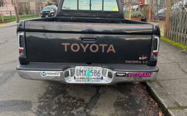 Toyota-tacoma-2wd-1995-black-4