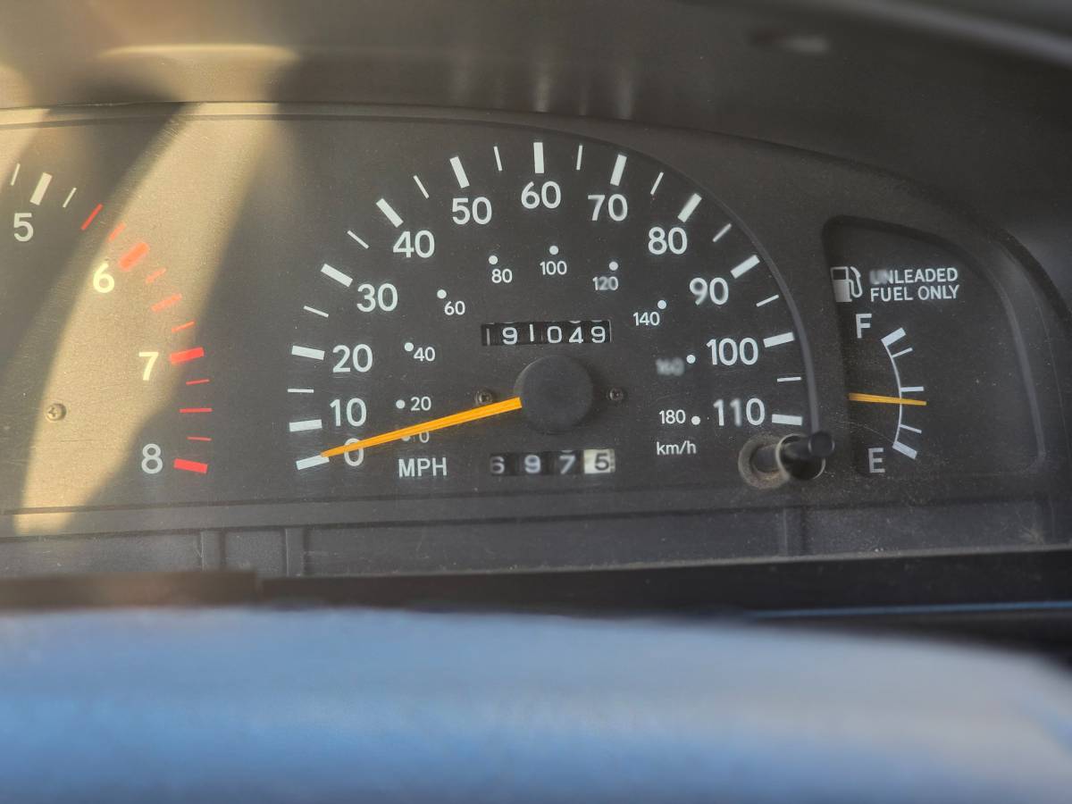 Toyota-tacoma-4wd-1996-grey-7