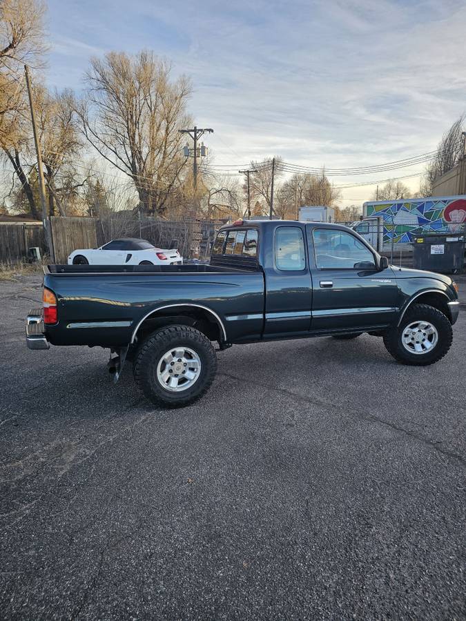 Toyota-tacoma-access-cab-1996-green-15