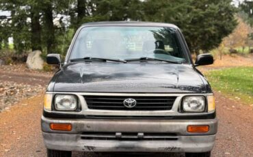 Toyota-tacoma-deluxe-1996-1